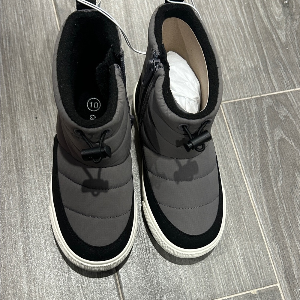Cat & Jack Charcoal and Black Boots